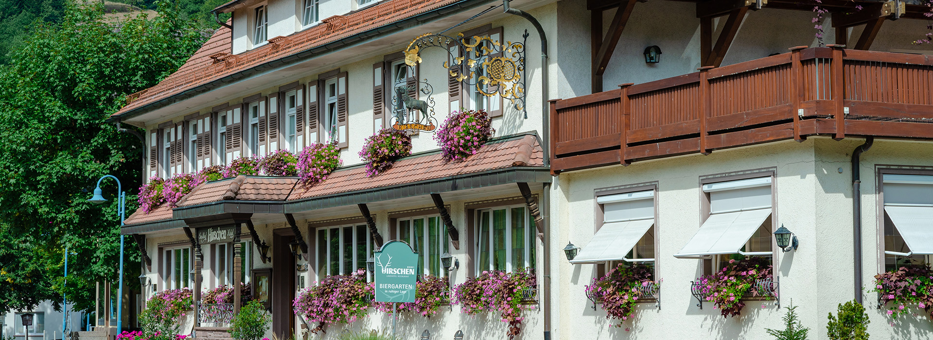 Ansicht Front Landhotel Hrischen