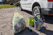 Müllsammlung neben Nationalparkauto