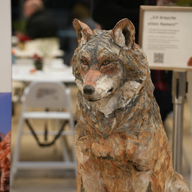 Wolffigur aus Holz. Foto: Ekaterina Nastah