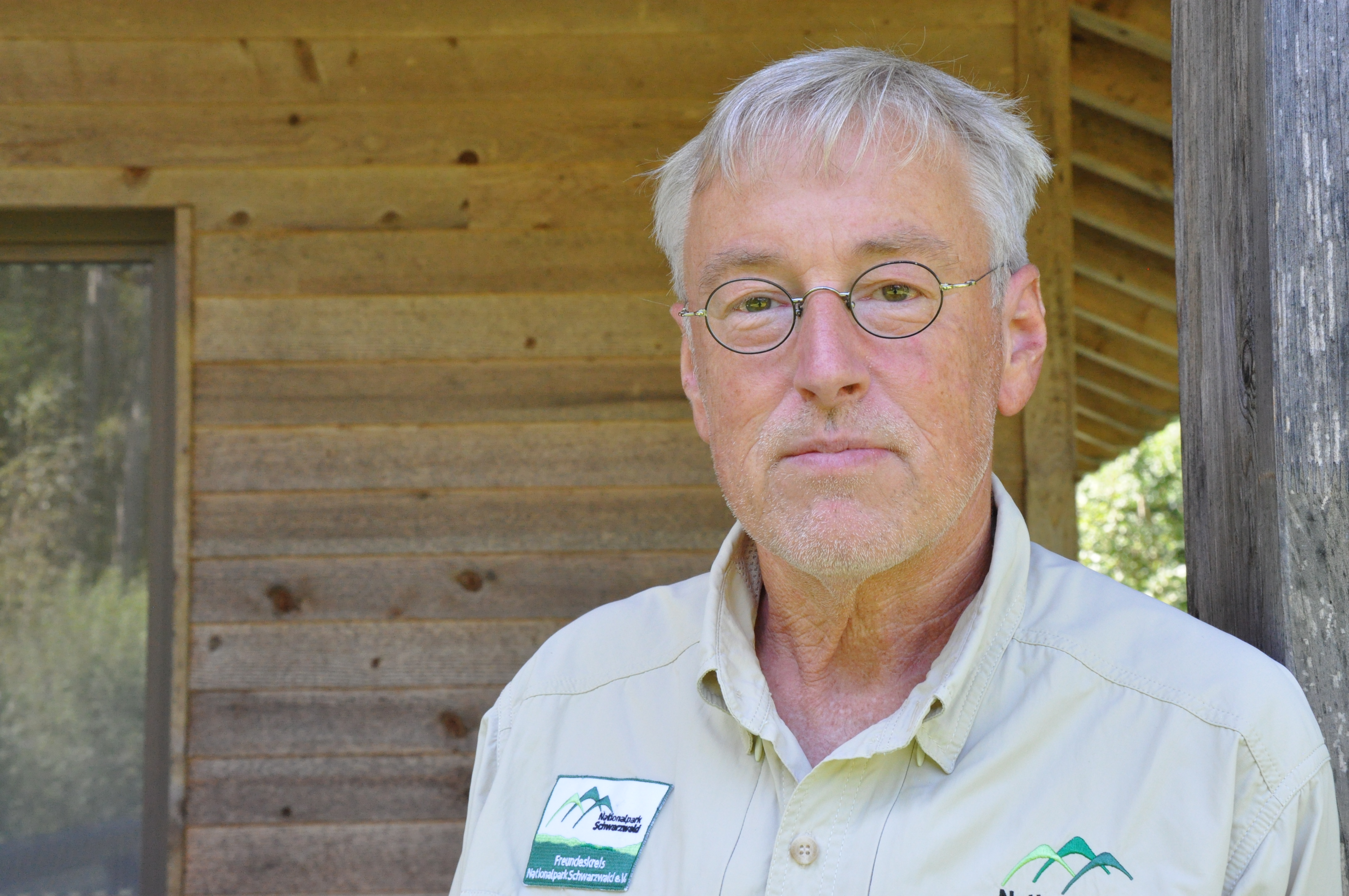 Roger Cornitzius vor der Rangerstation